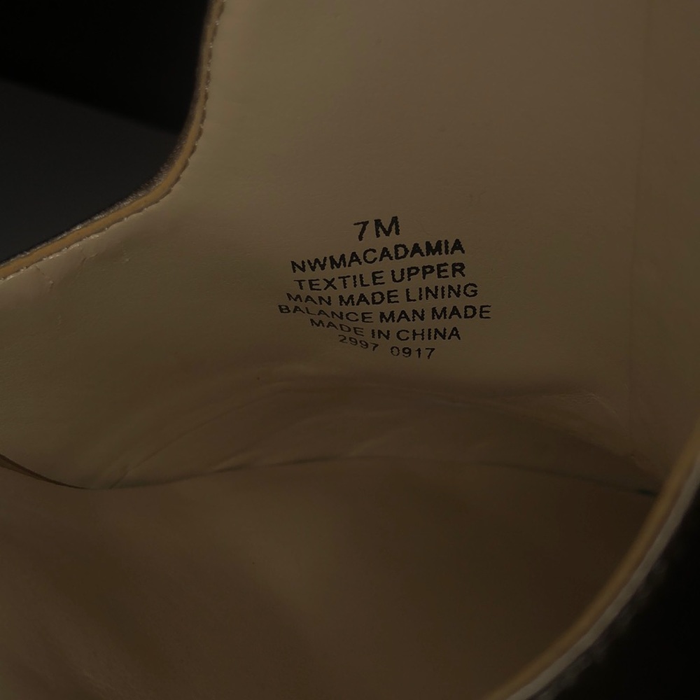 Satin Nine West heels - Picture 4 of 4